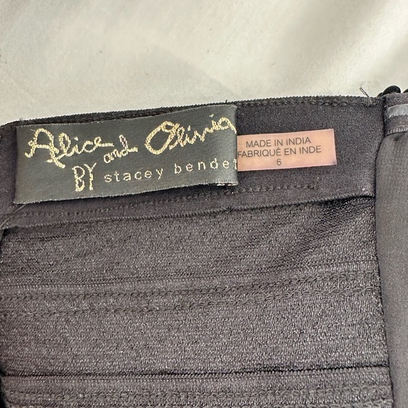 Alice + Olivia Black Jumpsuit Wide-Leg Design - Picture 6 of 8